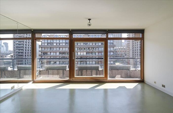 Apartment To Rent In John Trundle Court, Barbican, London, EC2Y
