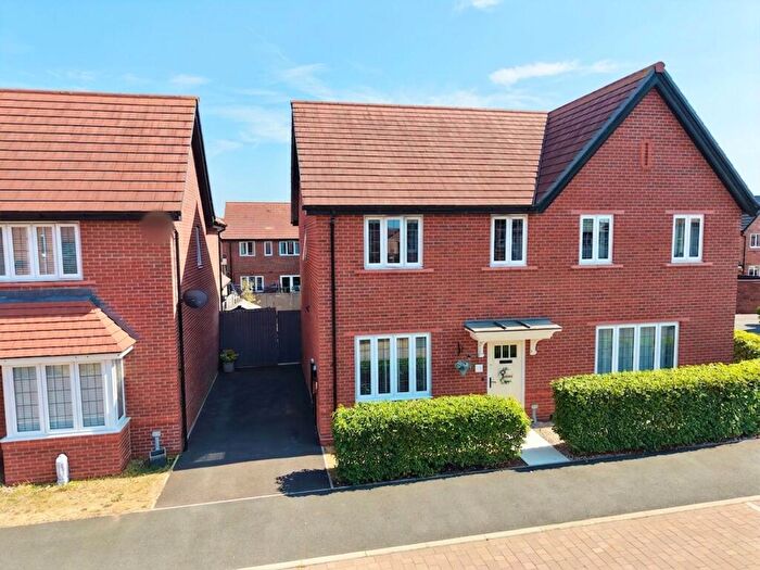 3 Bedroom Semi-Detached House For Sale In Cygnet Drive, Wistaston, CW2