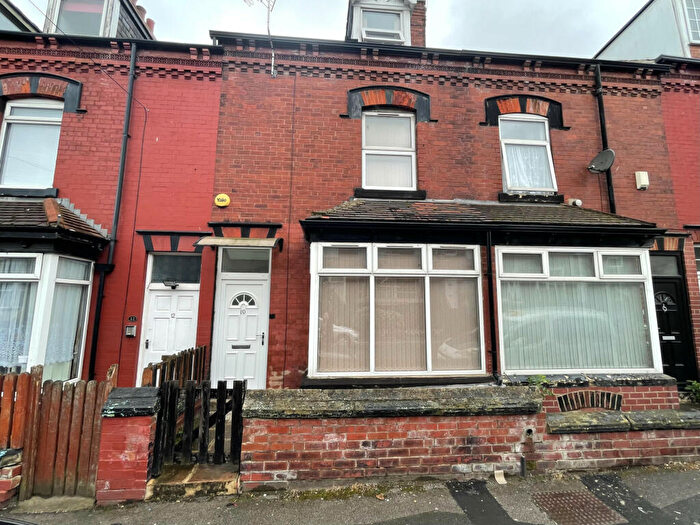 6 Bedroom Terraced House To Rent In Seaforth Place, Leeds, West Yorkshire, LS9