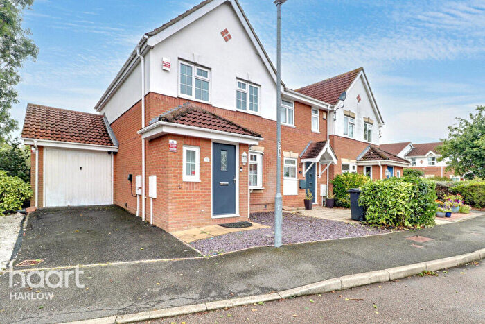 3 Bedroom End Of Terrace House For Sale In Pytt Field, Harlow, CM17