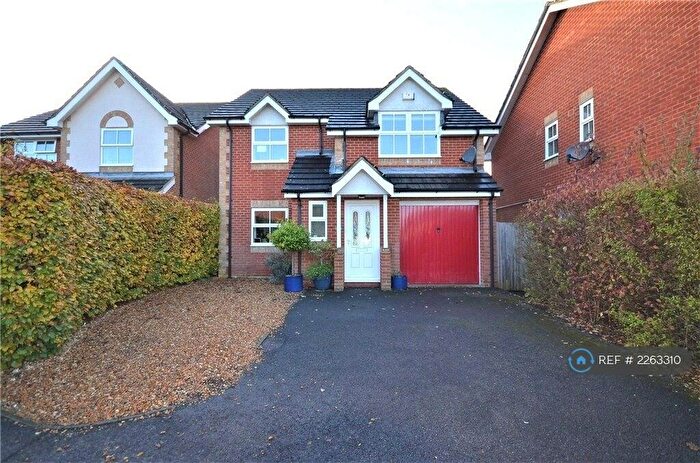 4 Bedroom Detached House To Rent In Chatsworth Green, Hatch Warren, Basingstoke, RG22