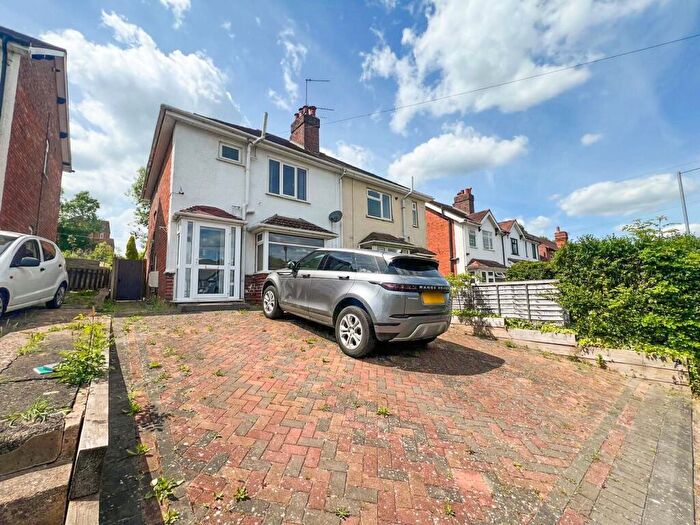 3 Bedroom Apartment To Rent In Birmingham Road, Redditch, B97