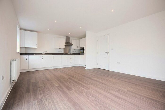 2 Bedroom Apartment To Rent In Eighteen Acre Drive, Patchway, Bristol, BS34