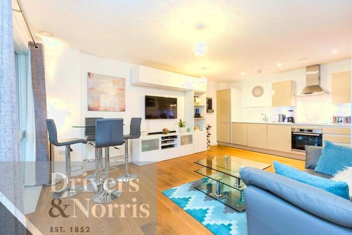 1 Bedroom Flat To Rent In Charles Street, Archway, London, N19