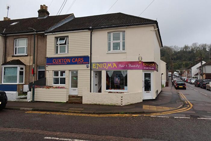 1 Bedroom Flat To Rent In Bush Road, Cuxton, Rochester, ME2