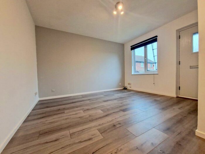 1 Bedroom Terraced House To Rent In Stour Close, Rochester, ME2