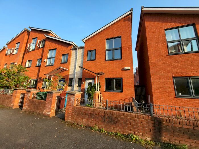 3 Bedroom Terraced House To Rent In Loxford Street, Hulme, Manchester., M15