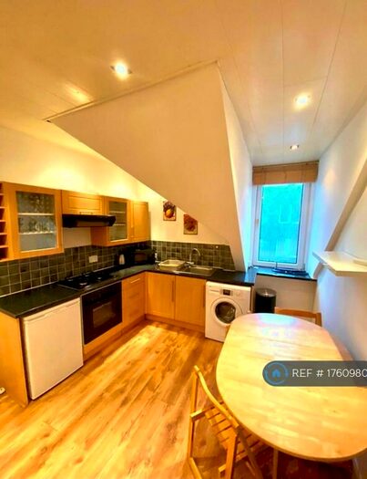 2 Bedroom Flat To Rent In Granton Place, Aberdeen, AB10