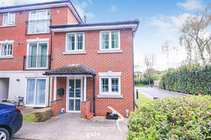 1 Bedroom Flat For Sale In Lowry Court, Hillmorton Rugby, CV21