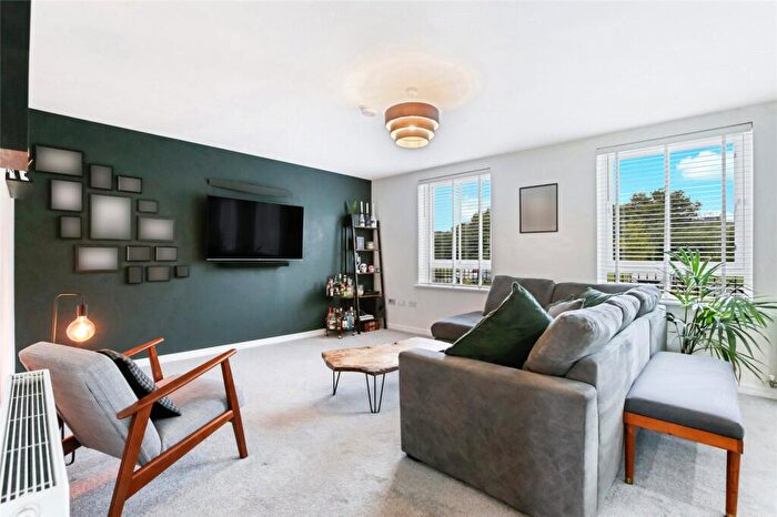 2 Bedroom Flat For Sale In Inchgarvie Loan, Glasgow, Lanarkshire, G5