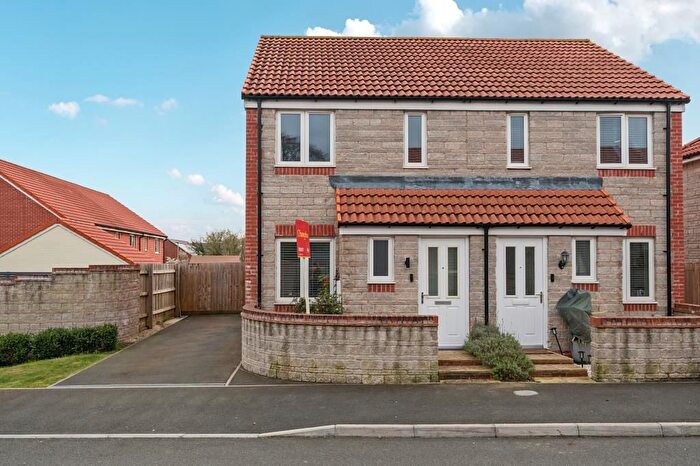 2 Bedroom Semi Detached House To Rent In Ward Close, Purton, SN5