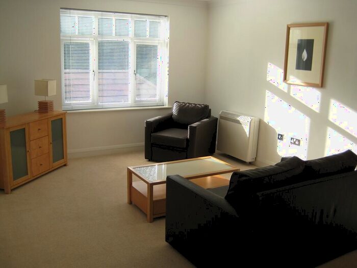 1 Bedroom Apartment To Rent In The Academy - Bedroom Furnished With Parking, B13