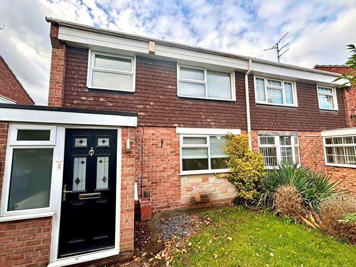 3 Bedroom Property To Rent In Gairloch Close, Stenson Fields, Derby, DE24