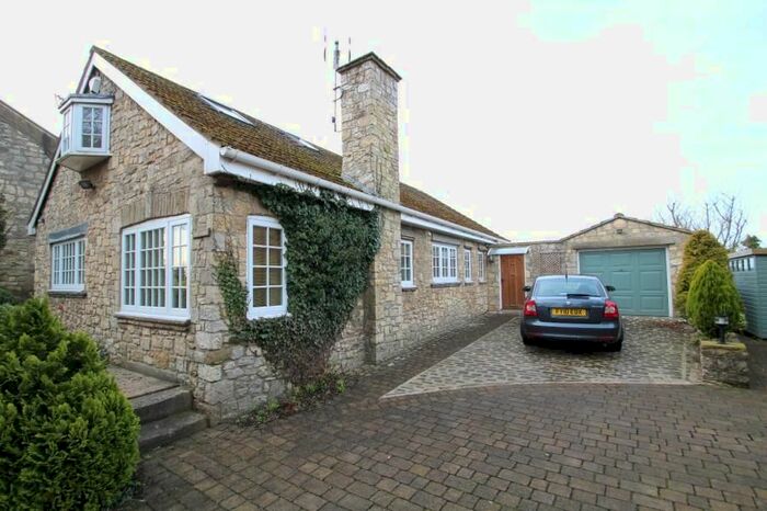 4 Bedroom Detached Bungalow To Rent In Main Street, Kirk Deighton, Wetherby, LS22