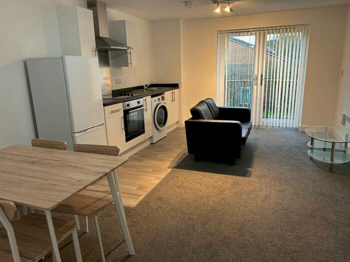 1 Bedroom Apartment To Rent In Millbeck House, Oakdale Road, Nottingham, Nottinghamshire, NG5
