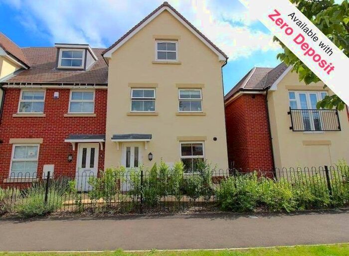 3 Bedroom Town House To Rent In Hyde Park, Lords Way, Andover, SP11