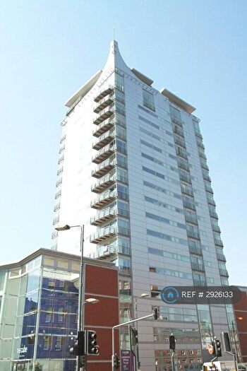 2 Bedroom Flat To Rent In Albion St, Leeds, LS2