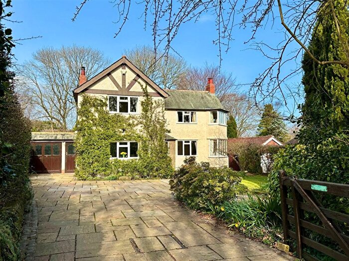 4 Bedroom Detached House For Sale In Jacksons Edge Road, Disley, Stockport, SK12