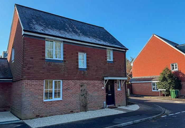 3 Bedroom Detached House For Sale In Harrier Road, Bishops Green, Newbury, RG20