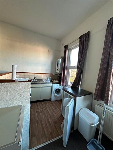 1 Bedroom Flat To Rent In Belmont Road, London, N15