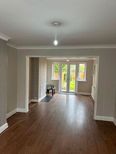 3 Bedroom Terraced House To Rent In Greenford Road, Greenford, UB6