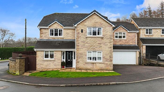 4 Bedroom Detached House For Sale In Stonecroft Court, Silkstone Common, Barnsley, S75