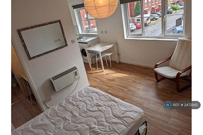 Studio To Rent In Captains Place, Southampton, SO14