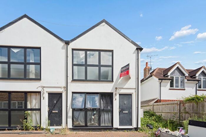 Studio To Rent In High Street, HA6