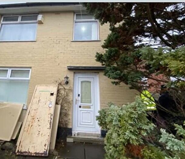3 Bedroom Semi Detached House For Sale In Wellbrook Green, Liverpool, L24