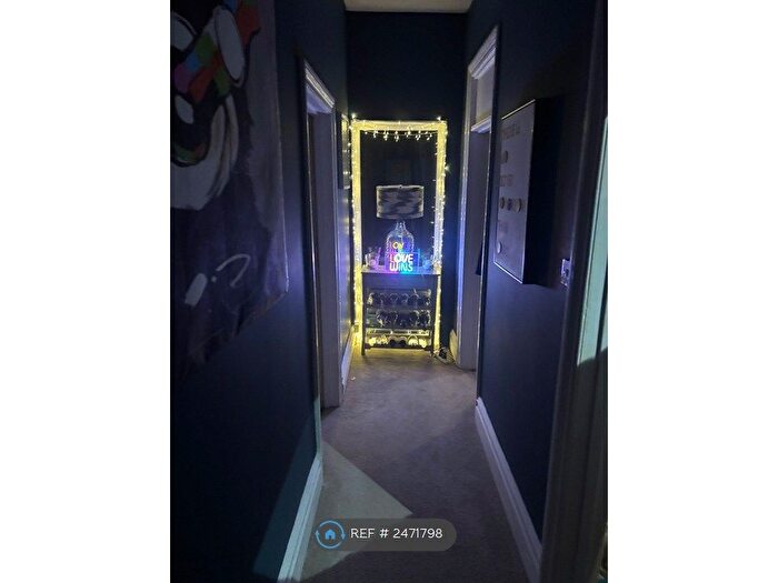 2 Bedroom Flat To Rent In Lower Parkstone, Poole, BH14