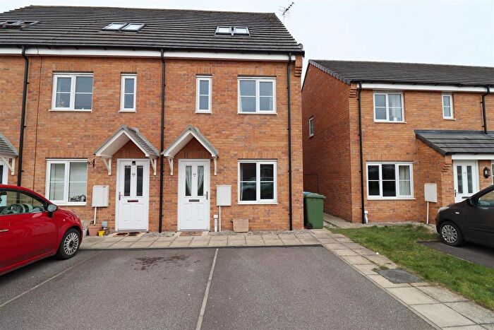 3 Bedroom End Of Terrace House For Sale In Windmill Meadows, Wilberfoss, York, YO41