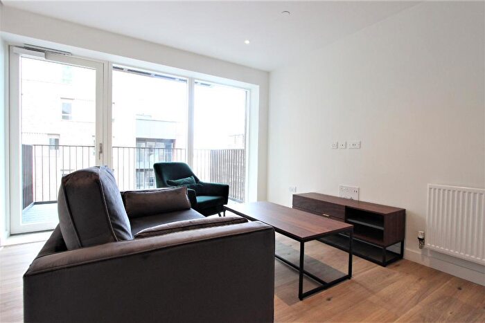 1 Bedroom Flat To Rent In Mary Neuner Road, London, N8