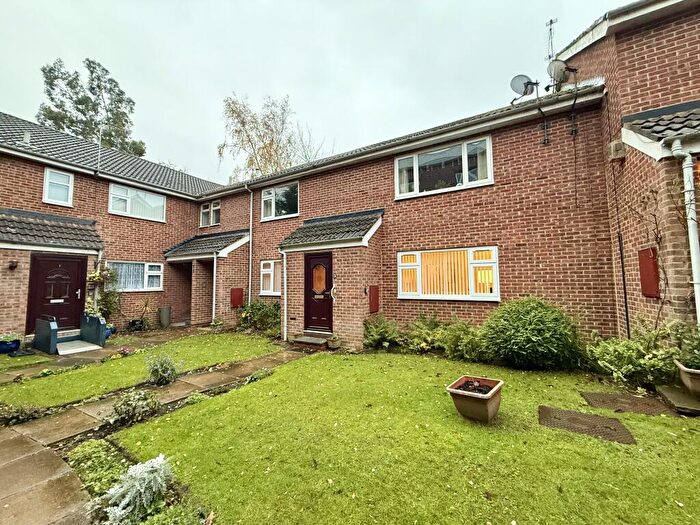 2 Bedroom Flat For Sale In Harewood Court, Flat, Harrogate Road, Moortown, Leeds, LS17