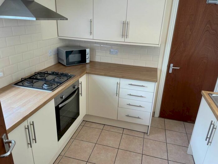 4 Bedroom Property To Rent In Langland Terrace, Brynmill, Swansea, SA2