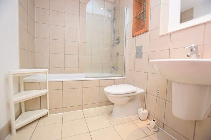 1 Bedroom Property To Rent In West One Plaza, Sheffield, S3