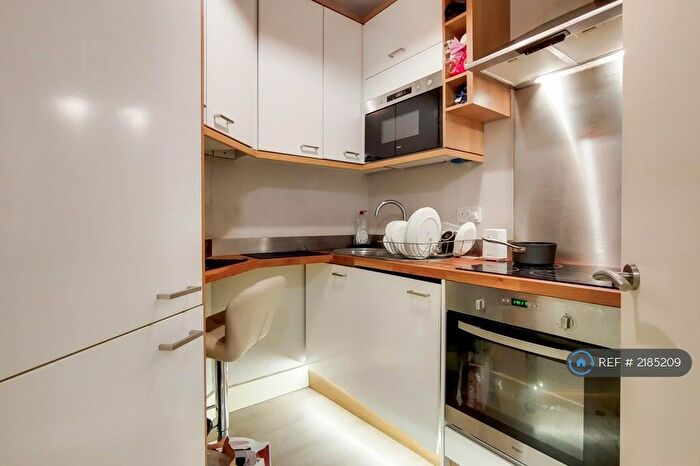 Studio To Rent In Lithos Road, London, NW3