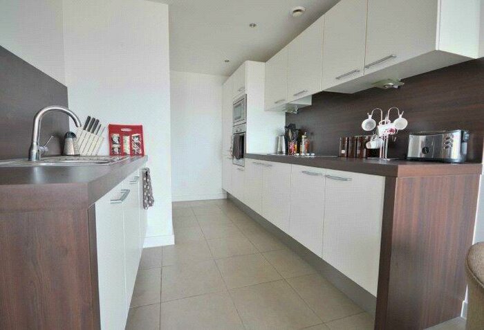 1 Bedroom Apartment To Rent In Britton House, Manchester City Centre, Greenquarter, Manchester, M4