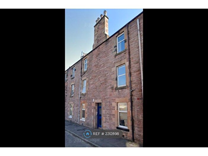 2 Bedroom Flat To Rent In Riverside, Stirling, FK8