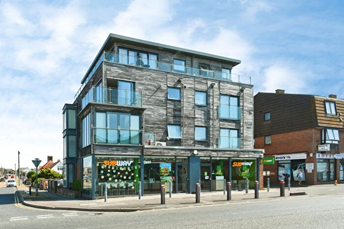 1 Bedroom Flat For Sale In Keymer Avenue, Peacehaven, BN10