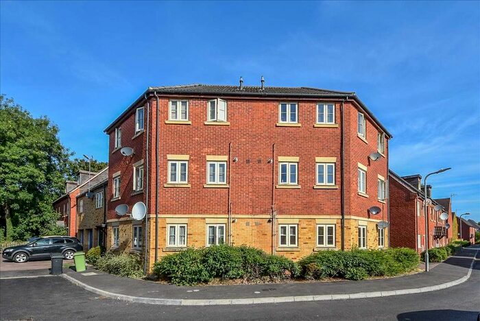 1 Bedroom Flat To Rent In Chapman Road, Wellingborough, NN8