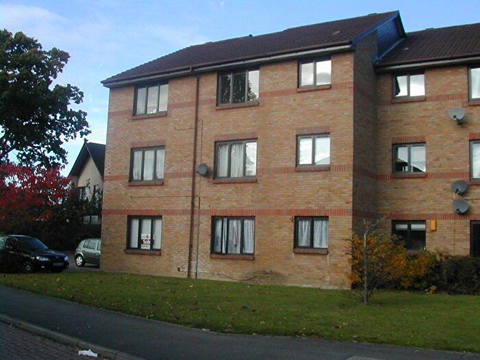 1 Bedroom Flat To Rent In Littlebrook Avenue, Burnham, SL2