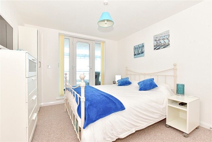 3 Bedroom Flat For Sale In Sandbanks, Sandown, Isle Of Wight, PO36