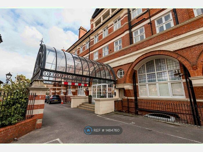 2 Bedroom Flat To Rent In Burlington Mansions, Bournemouth, BH5