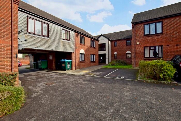 1 Bedroom Flat To Rent In Flat /Melanies Gardens, Mead Lane, Bognor Regis, West Sussex, PO21