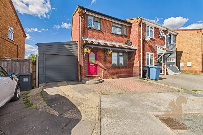 3 Bedroom Semi-detached House For Sale In Lionel Hurst Close, Great Cornard, CO10
