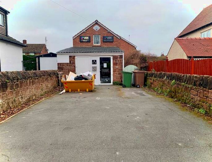 Detached House For Sale In Wirral, Merseyside, CH60