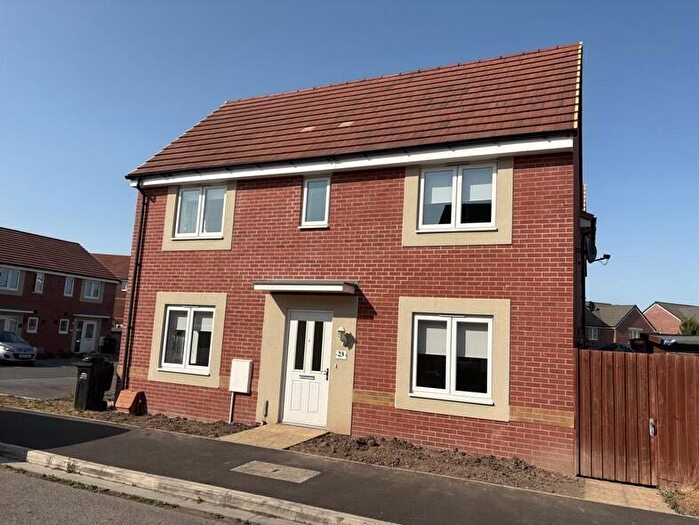 3 Bedroom Property For Sale In Topez Drive, Bridgwater, TA6
