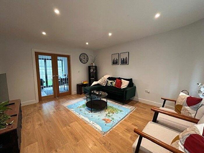 2 Bedroom End Of Terrace House For Sale In Petersfield Road, Hall Green, B28