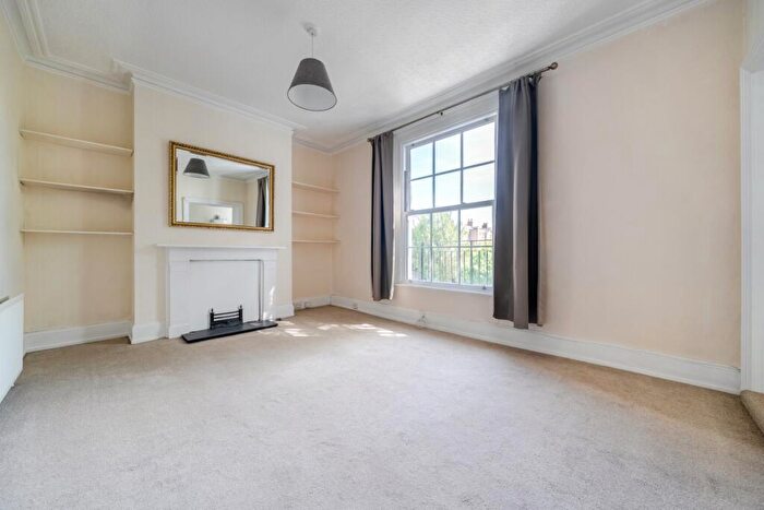 1 Bedroom Apartment To Rent In Clarence Road Windsor, SL4