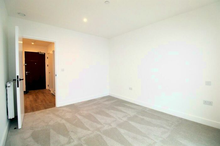 2 Bedroom Apartment To Rent In Quill House, SE3